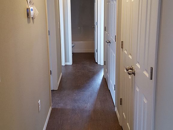 Hall w/pantry&laundry