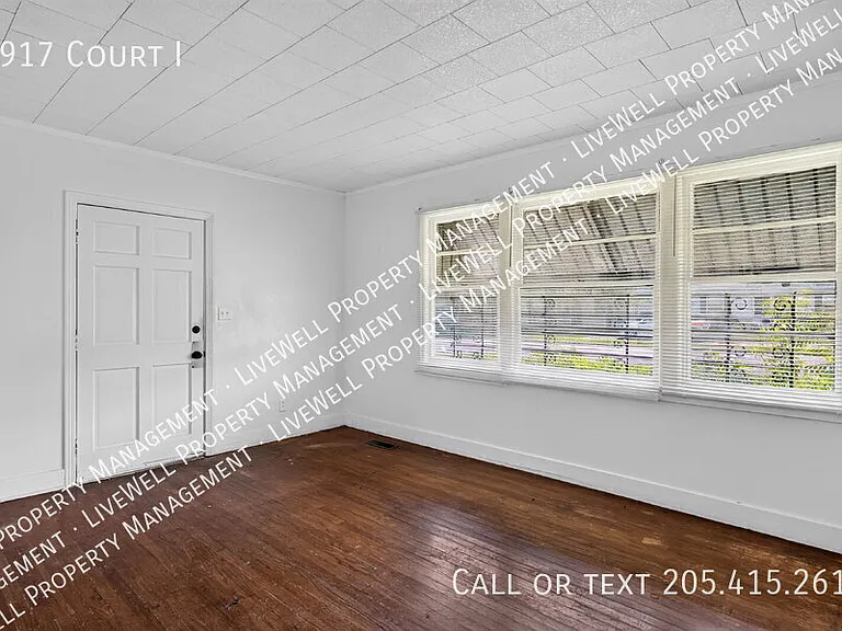 4917 Court I — Photo 6