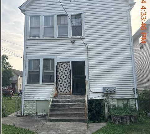 3rd image of 10601 S Edbrooke Ave