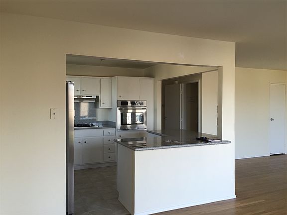 5th image of 11 Woodside Ave