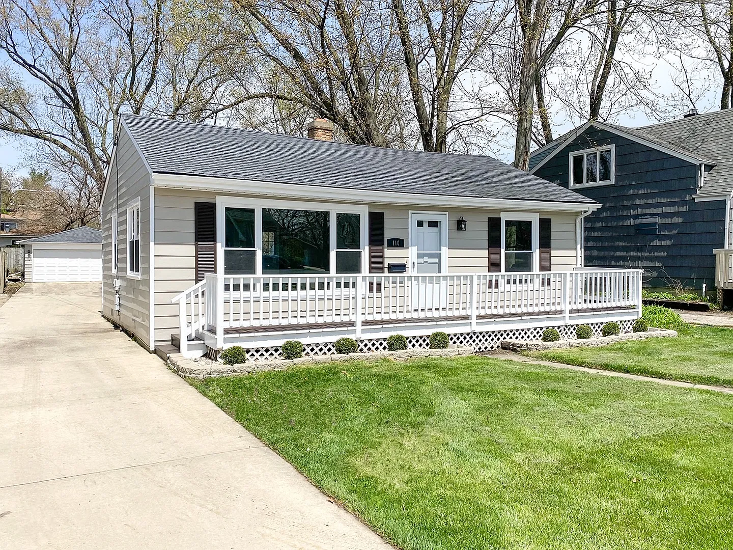 110 W Crystal Ave photo 1