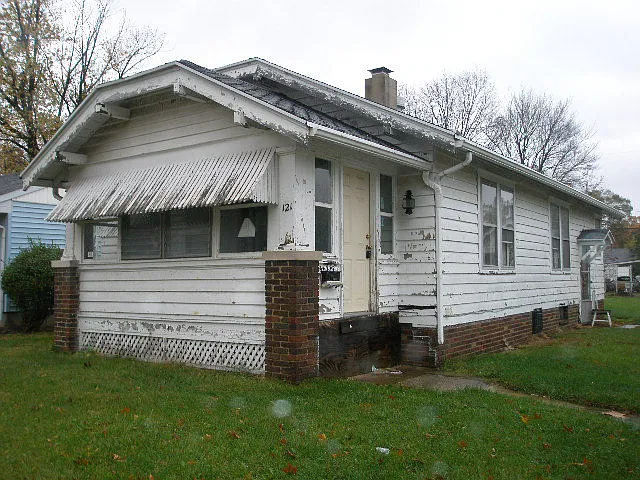 121 S Crawford St photo 1