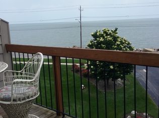 505 Lakeshore UNIT C, Port Clinton, OH 43452