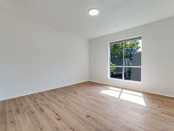 4th image of 4859 Cedar Springs Rd APT 337