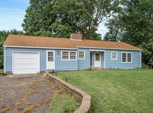 30290 Olinda Trl, Lindstrom, MN 55045