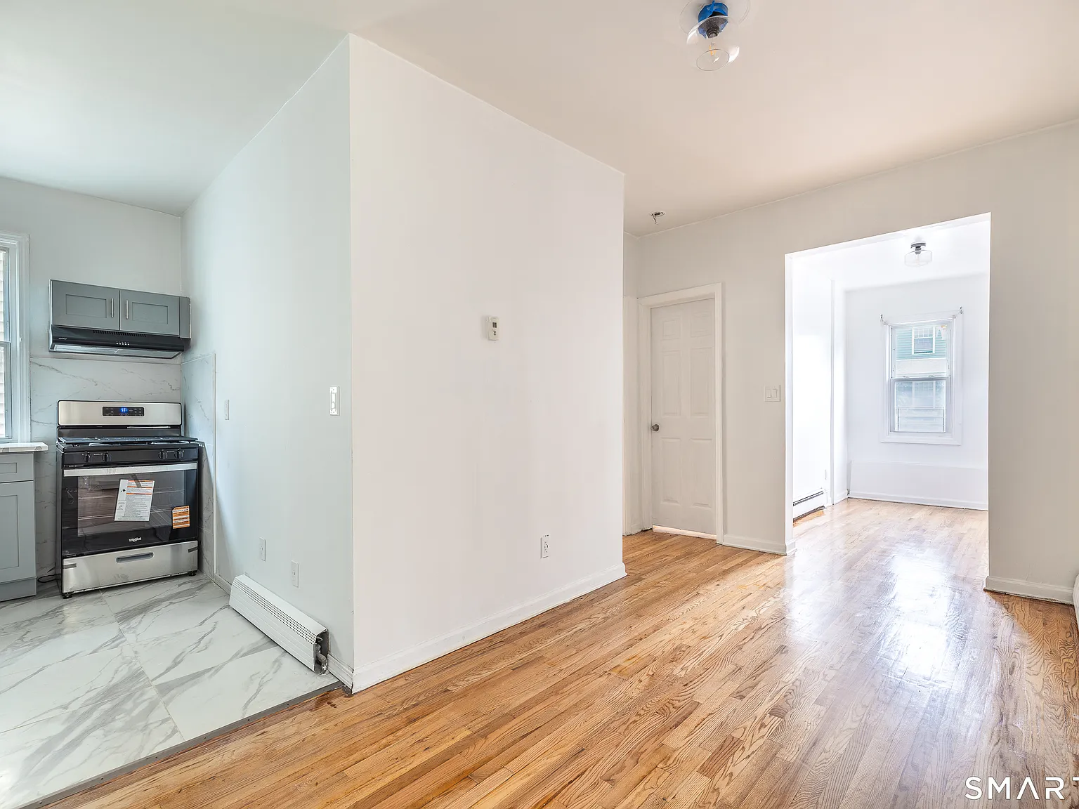 2 bed, 1.0 bath, 738 sqft, $1,750 — Photo 3