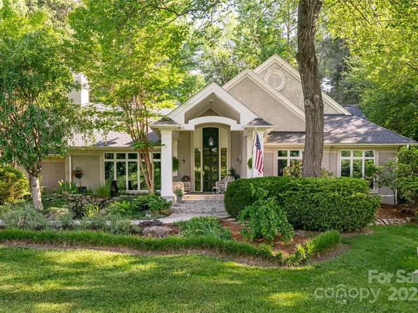 54 Fairway Rd, Asheville, NC 28804