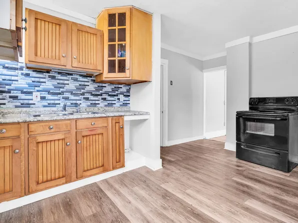 6 Mt Vernon Street, Biddeford, ME 04005