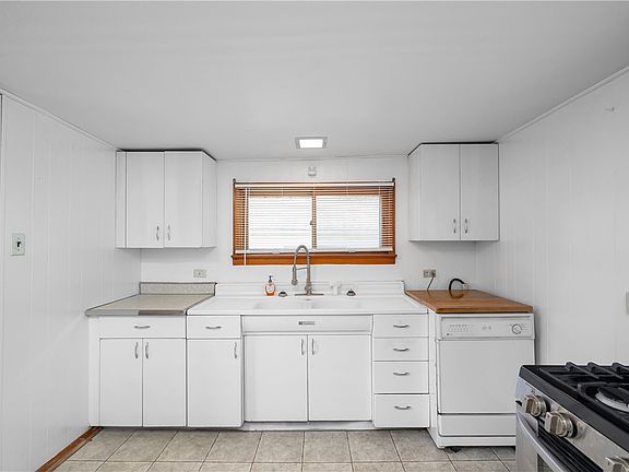 5th image of 110 Madison Ave