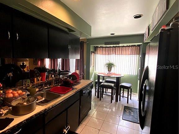 4th image of 6208 Misson Dr