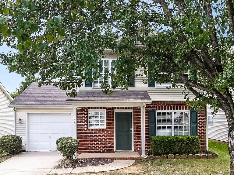 624 Lightspun Ln — Photo 1
