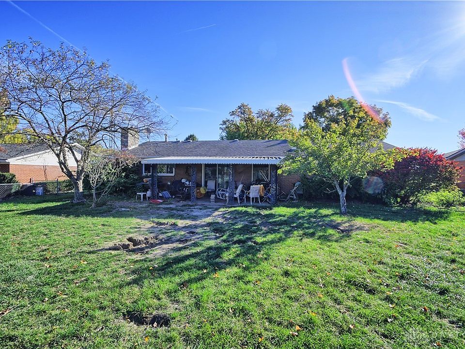 2nd image of 3613 Sinton Pl
