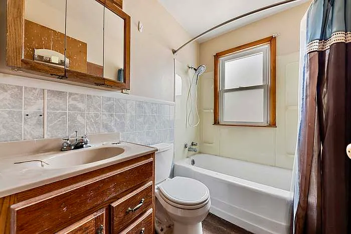 1827 Pierson Pkwy — Photo 2