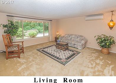 5th image of 10705 NE 215th Ct