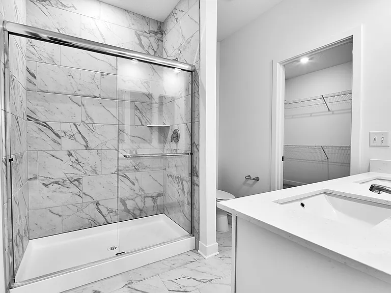 425 Eisenhower St — Photo 18