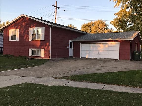 2nd image of 15 Pamela Dr