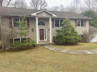 42 Revere Rd, Newburgh, NY 12550