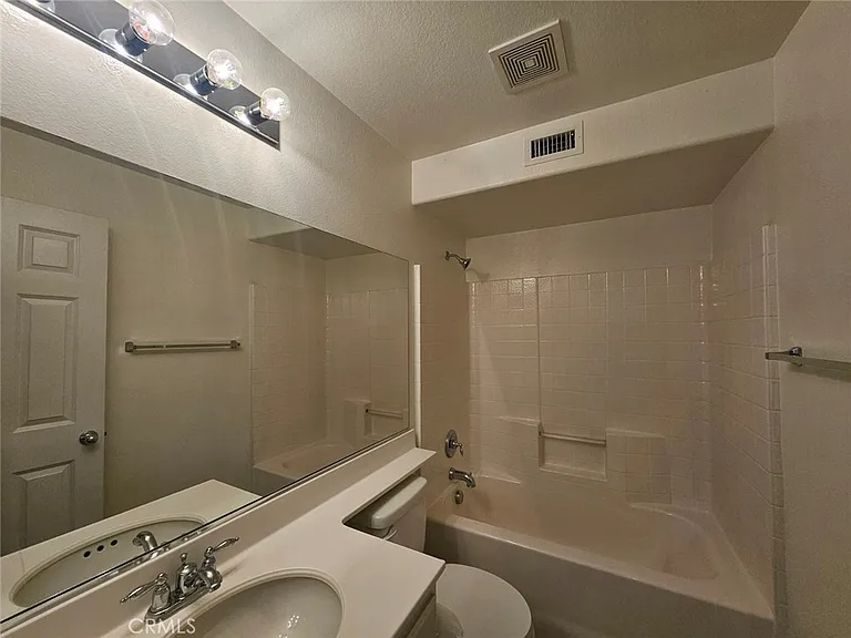 3944 Polk St #F — Photo 13