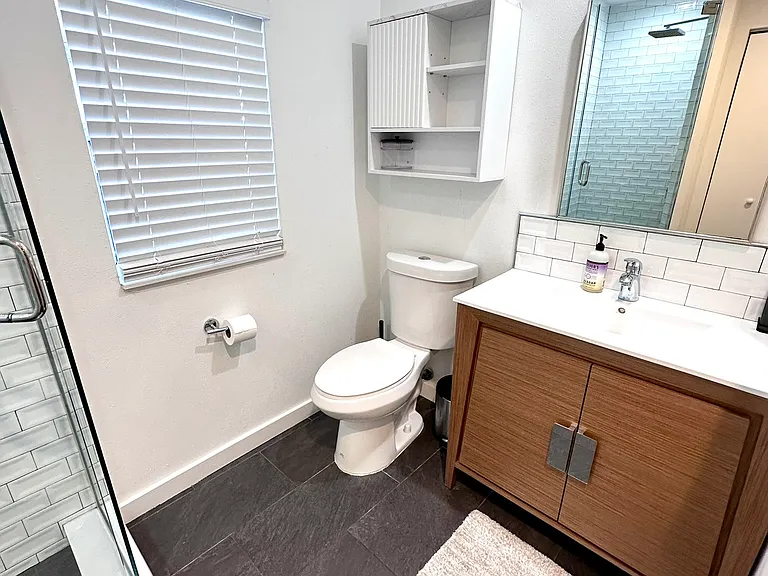 4306 N Branch Ave #1 — Photo 19