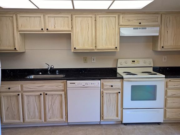 2nd image of 4205 Hamilton Ave