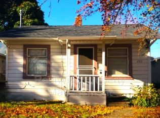 203 Liberty St, Ashland, OR 97520