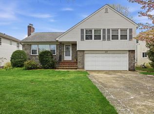 117 Lefferts Road, Garden City, NY 11530