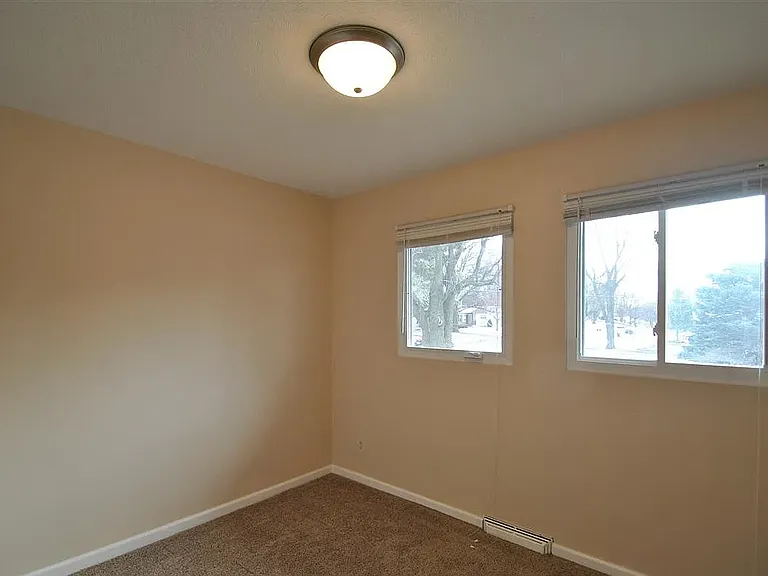 7604 Western Ave — Photo 13