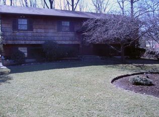 45 Besen Pkwy, Airmont, NY 10952