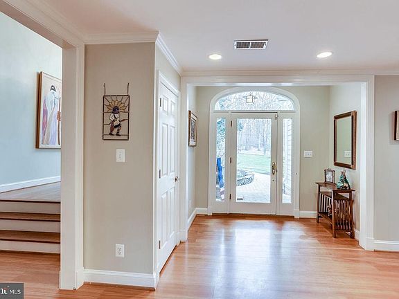 3rd image of 4300 Woodlark Dr