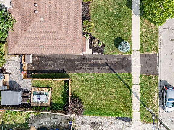 2nd image of 4527 Bennett Rd