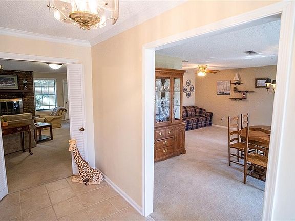 4th image of 4028 Huntwick Blvd