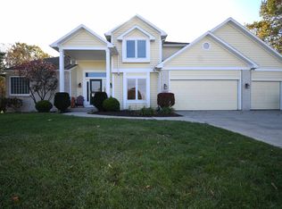 3332 Firethorne Ct, Fort Wayne, IN 46814