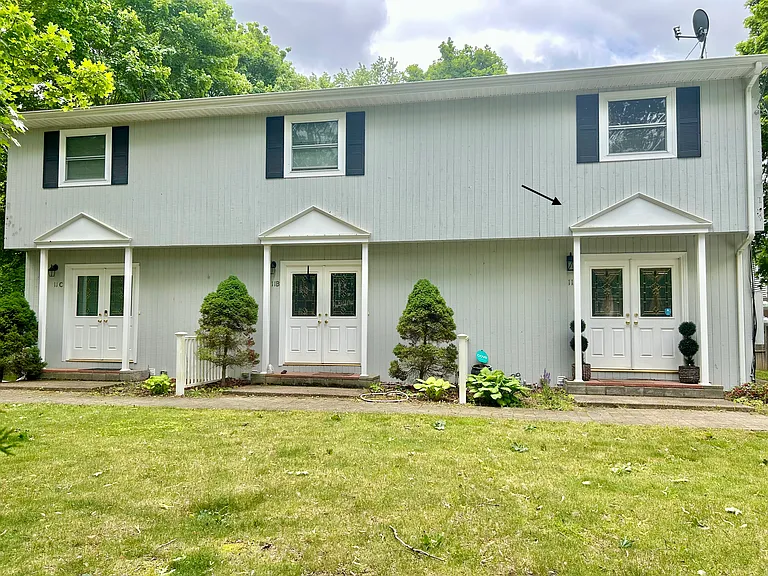 11 Carpenter Ave #A — Photo 2