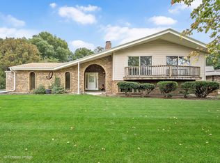 11S481 Downers Dr, Lemont, IL