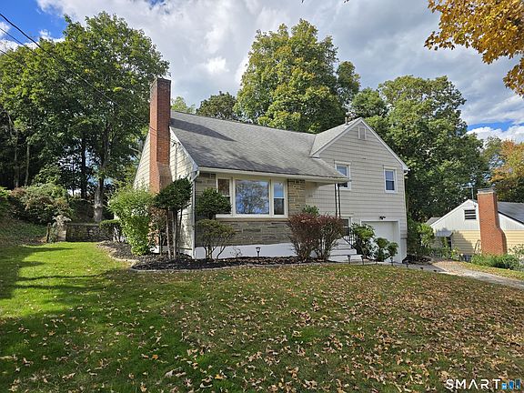 2nd image of 200 Forest Ridge Road