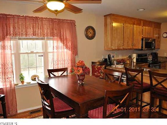 5th image of 15719 Pypers Pointe Dr