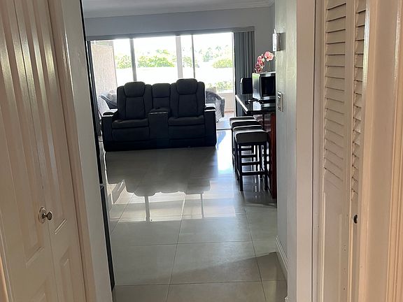 2nd image of 14327 Kendale Lakes Cir #14327