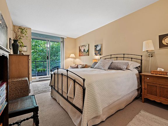 5th image of 588 16th St #302