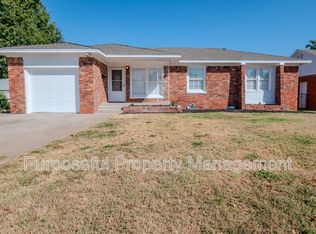 4712 N Sterling Ave, Warr Acres, OK 73122