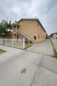 1342 E 70th St, Los Angeles, CA, 90001