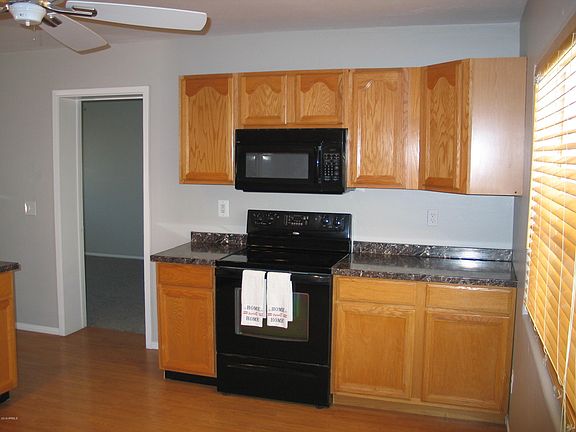 2nd image of 732 N 96th St