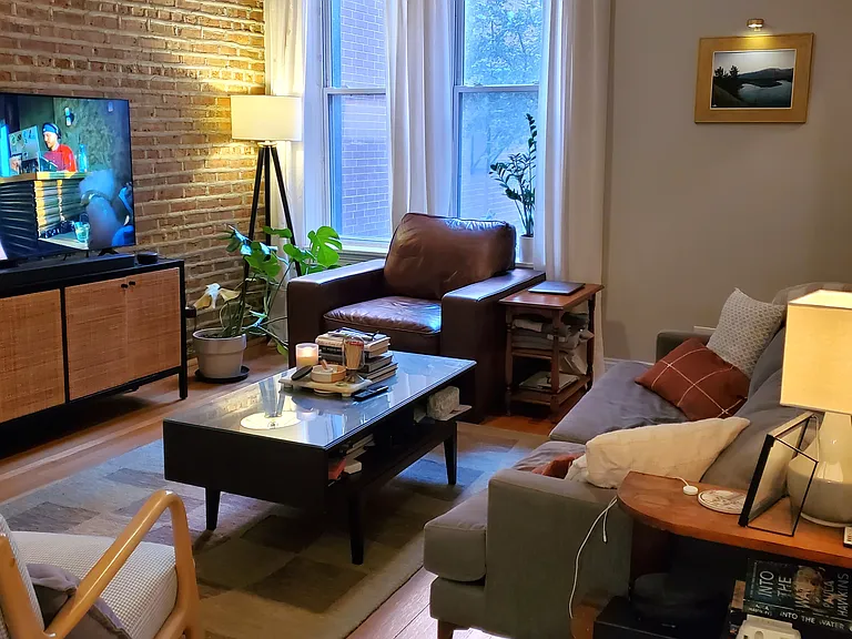 1260 W Carmen Ave #1 — Photo 1