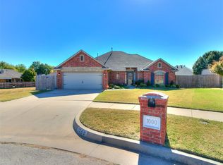 1000 SW 43rd St, Moore, OK 73160