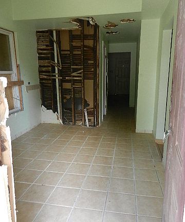 3rd image of 1102 N Lawndale Ave