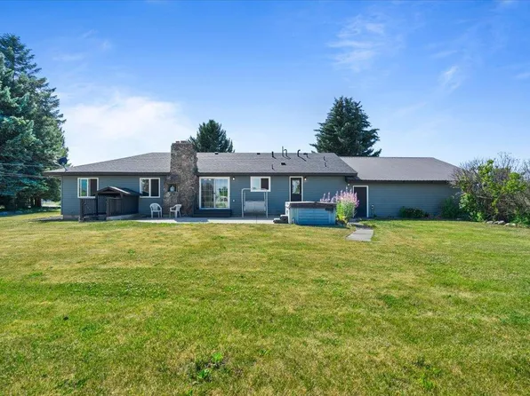 6212 N Chase Rd, Newman Lake, WA 99025