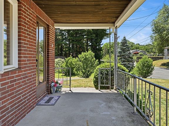 5th image of 88 Roy St