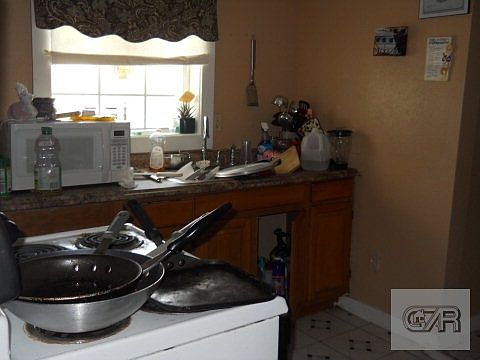2nd image of 5722 Maco St