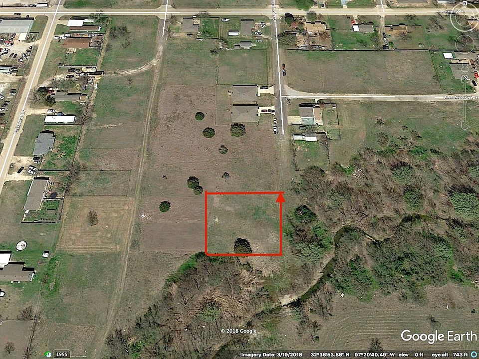 Here is the 120x120 sqft Lot