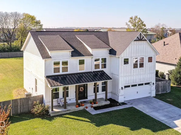 8995 Prairie Trl, Avon, IN 46123