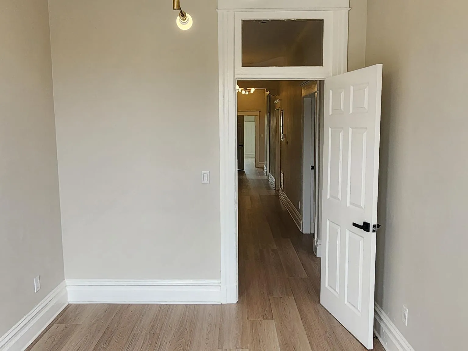 5 bed, 1.5 bath, $9,000 — Photo 3